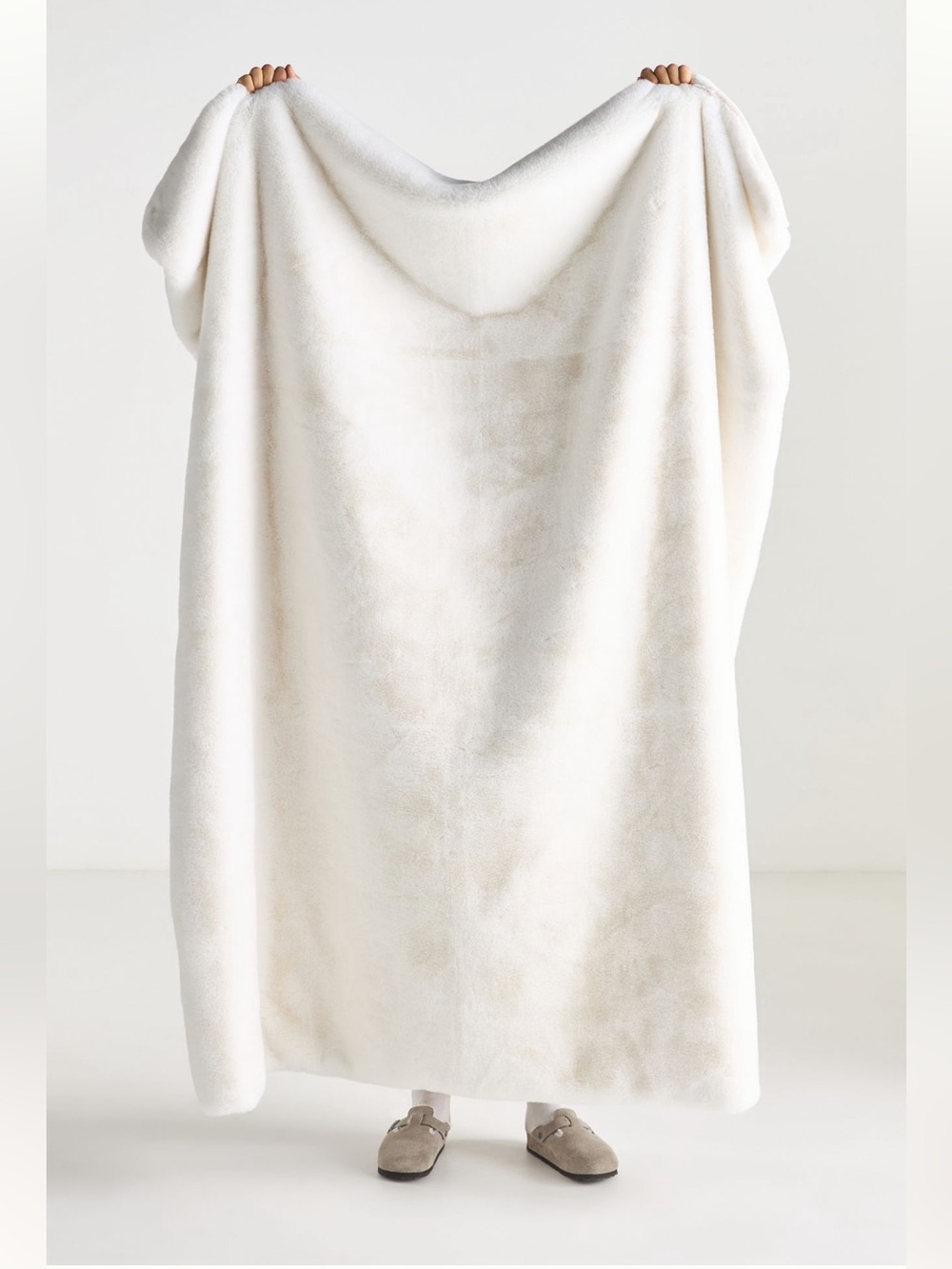 Anthropologie The Sophie Faux-Fur Throw Blanket White 60x90 New with Tags